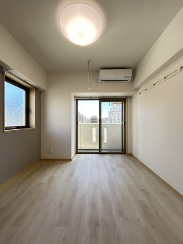 アンセラジオ新越谷の居間・リビング|こちらの居間で趣味の時間をお楽しみください