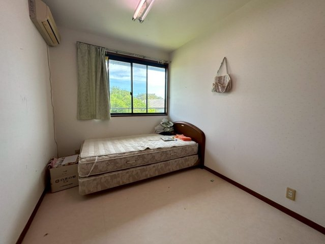 鴨川市江見青木　中古戸建の洋室