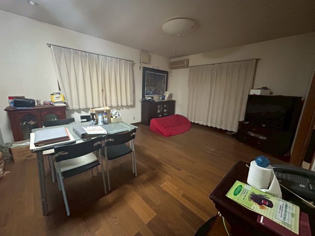 鴨川市江見青木　中古戸建の居間・リビング