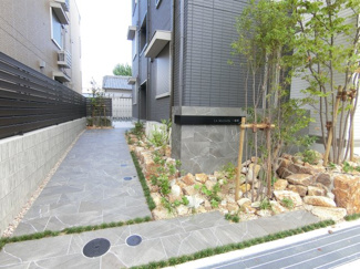 【エントランス】 | ラ・メゾン三保町