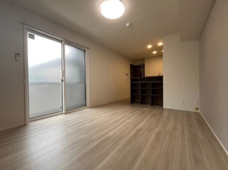 【居間・リビング】 | ラ・メゾン三保町