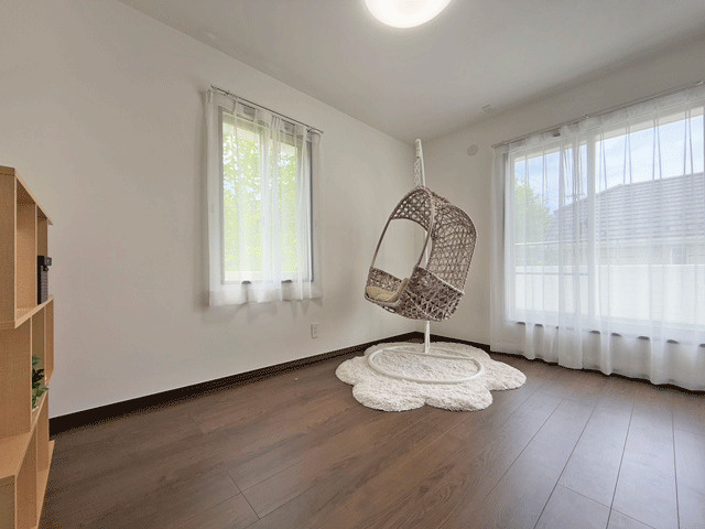 青葉区南吉成1丁目　積水ハウス施工バルコニー付き住宅の洋室