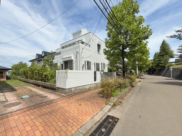 青葉区南吉成1丁目　積水ハウス施工バルコニー付き住宅の外観