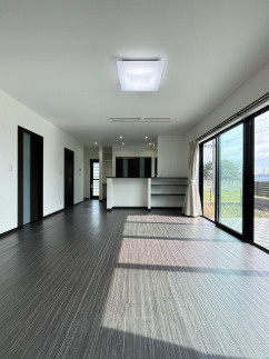 【居間・リビング】 | 太田市藪塚町売戸建住宅