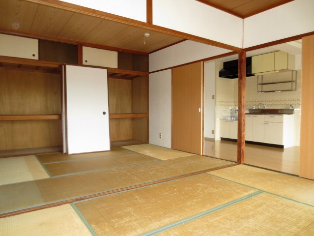 【収納】 | 文栄第二ビル | 畳、襖は入居時に交換します。