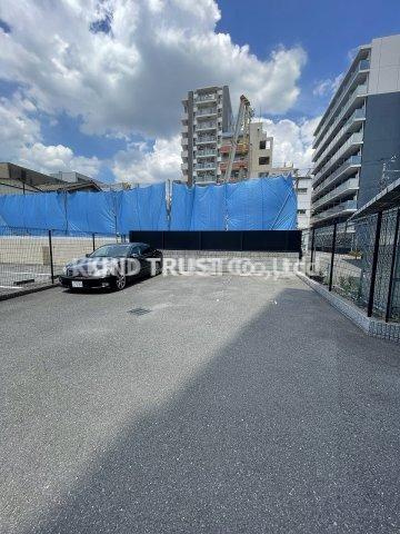 プロシード梅田西アヴァンセの駐車場|車をお持ちの方に嬉しい駐車場付きの物件です