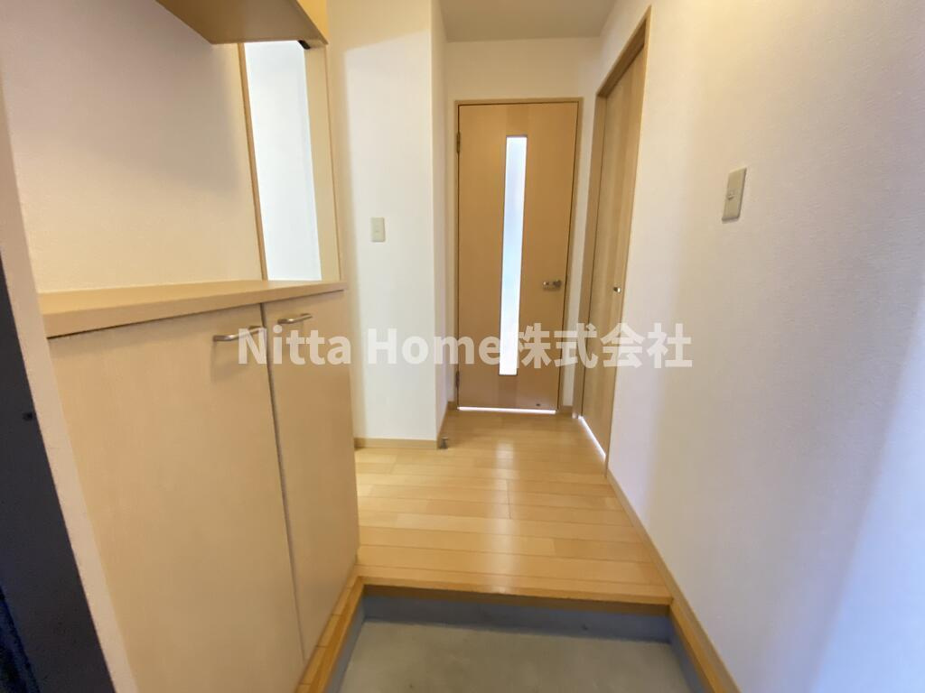 ディアコートDの玄関|広いスペースの玄関です◆