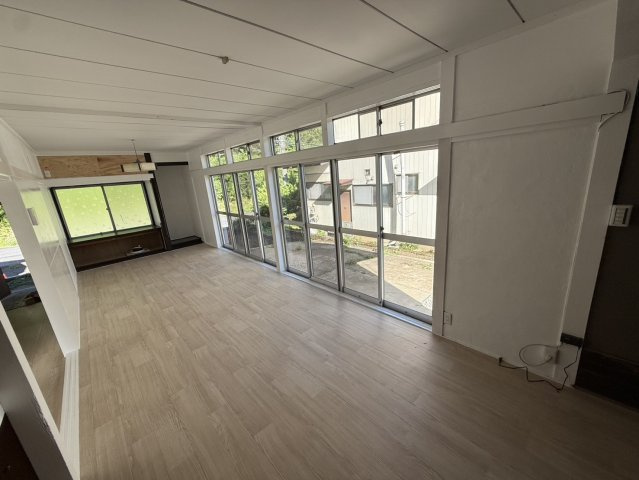 白河市合戦坂戸建の居間・リビング