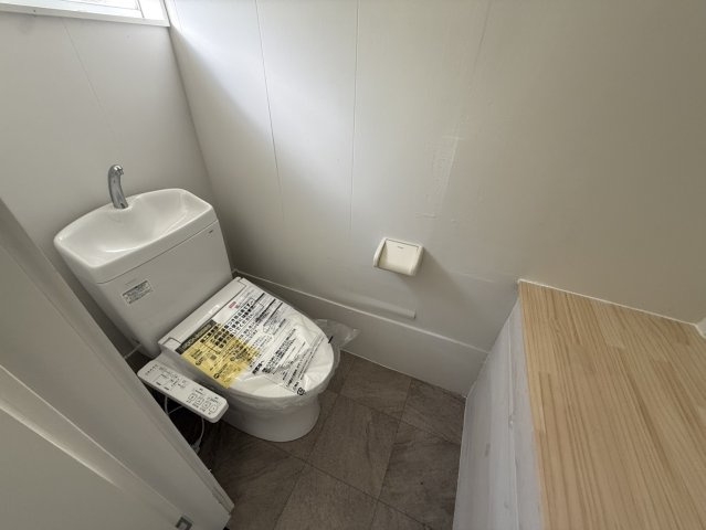 白河市合戦坂戸建のトイレ