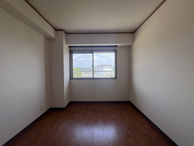 多聞台パークシャトーの子供部屋