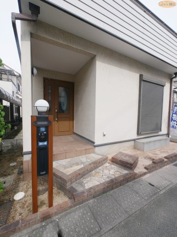 【玄関】 | 高砂市荒井町新浜2丁目　中古戸建