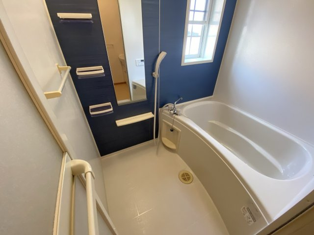 ブリランテ　トレの浴室