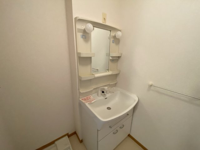 ブリランテ　トレの洗面所