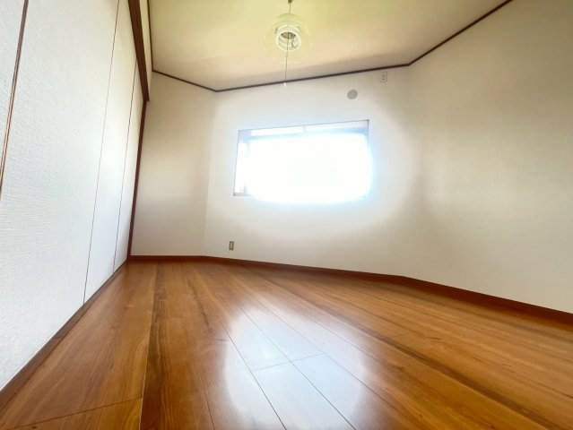 大網富田の洋室