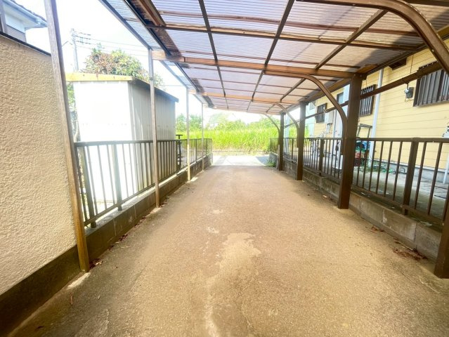 大網富田の駐車場
