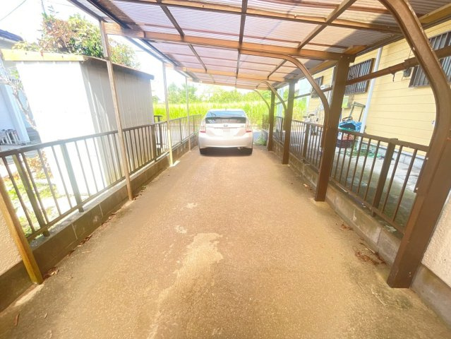 大網富田の駐車場