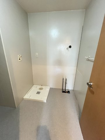 リビングタウン弓ヶ浜B棟の洗面所