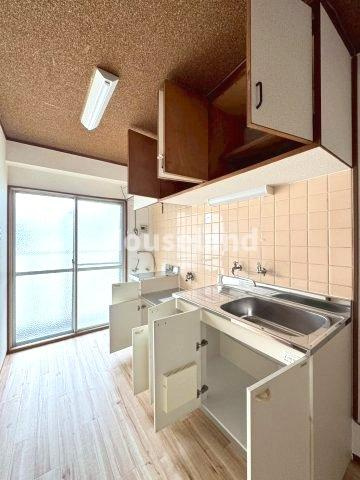 向の芝マンションのキッチン