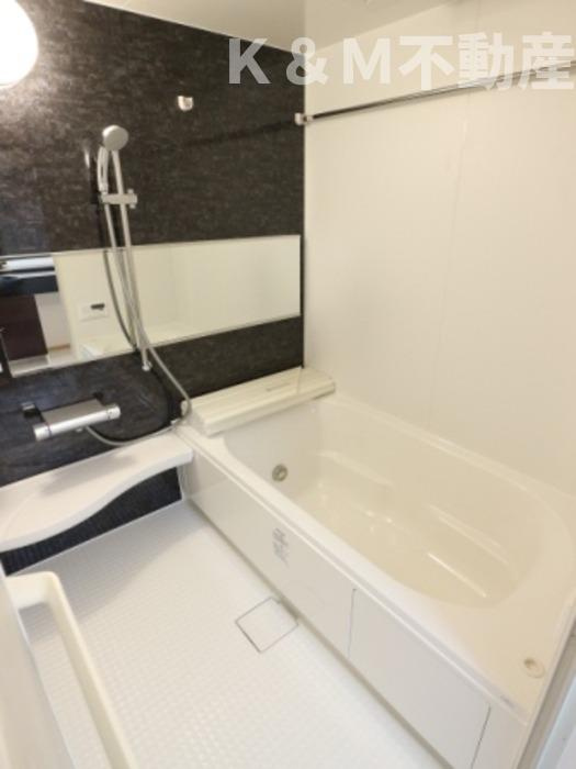 コンフォールコートⅡの浴室|日々の疲れを癒すお風呂付です