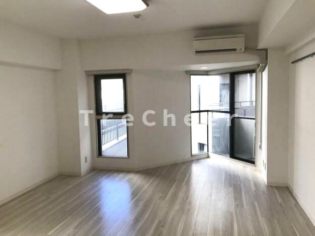 コスモシティ市ヶ谷の居間・リビング