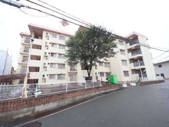 コーポ南生駒の外観