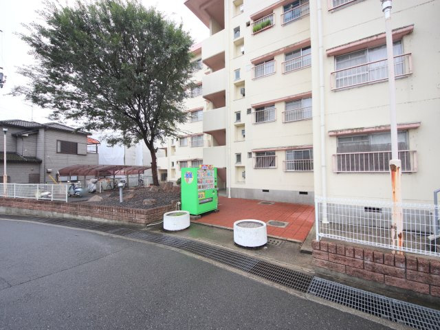 コーポ南生駒のエントランス