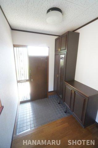 中古　千葉市中央区矢作町の玄関|＊当日ご案内可＊ご希望の物件まとめてご案内！弊社が掲載していない物件でもOK♪お気軽にご相談ください ♪お電話でのお問合わせがスムーズ♪