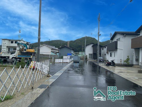 上賀茂北ノ原町 新築戸建 3期1号地の前面道路含む現地写真