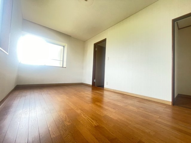 大網白里市北今泉の洋室