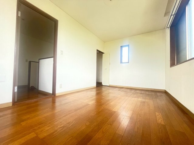 大網白里市北今泉の洋室