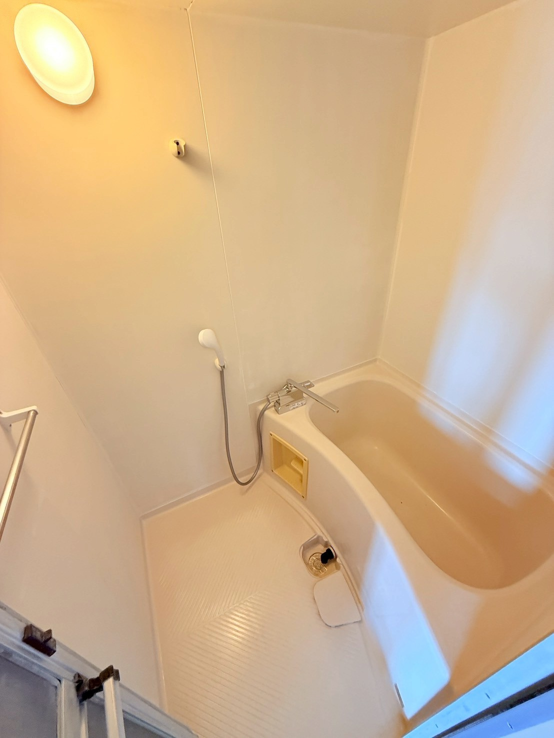 ルージュⅠの浴室