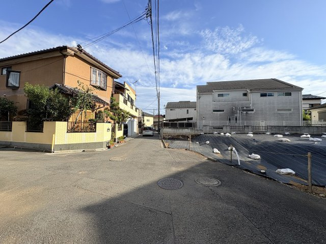【前面道路含む現地写真】 | 東久留米市幸町5丁目　建築条件無売地　全1区画　（保谷店） | 
閑静な住宅地でのびのびとした暮らし