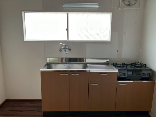 東5丁目戸建のキッチン|現況優先となります