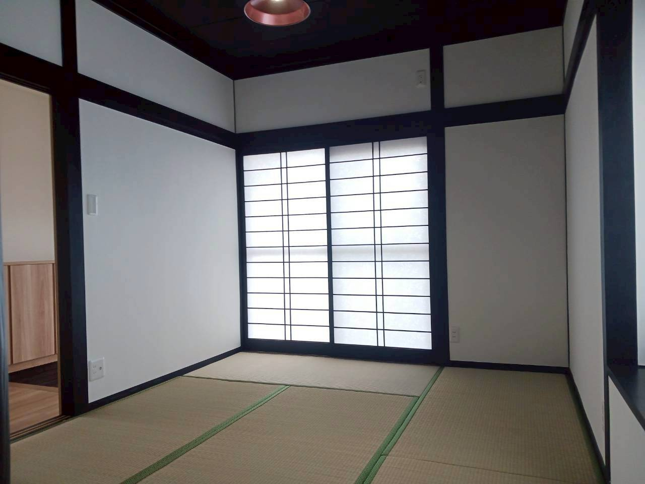 善通寺市原田町　リフォーム戸建の和室|和室は、畳表替えを行いました。新しいイグサの匂いに癒される空間に仕上げました。