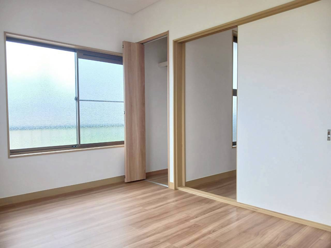 善通寺市原田町　リフォーム戸建の洋室