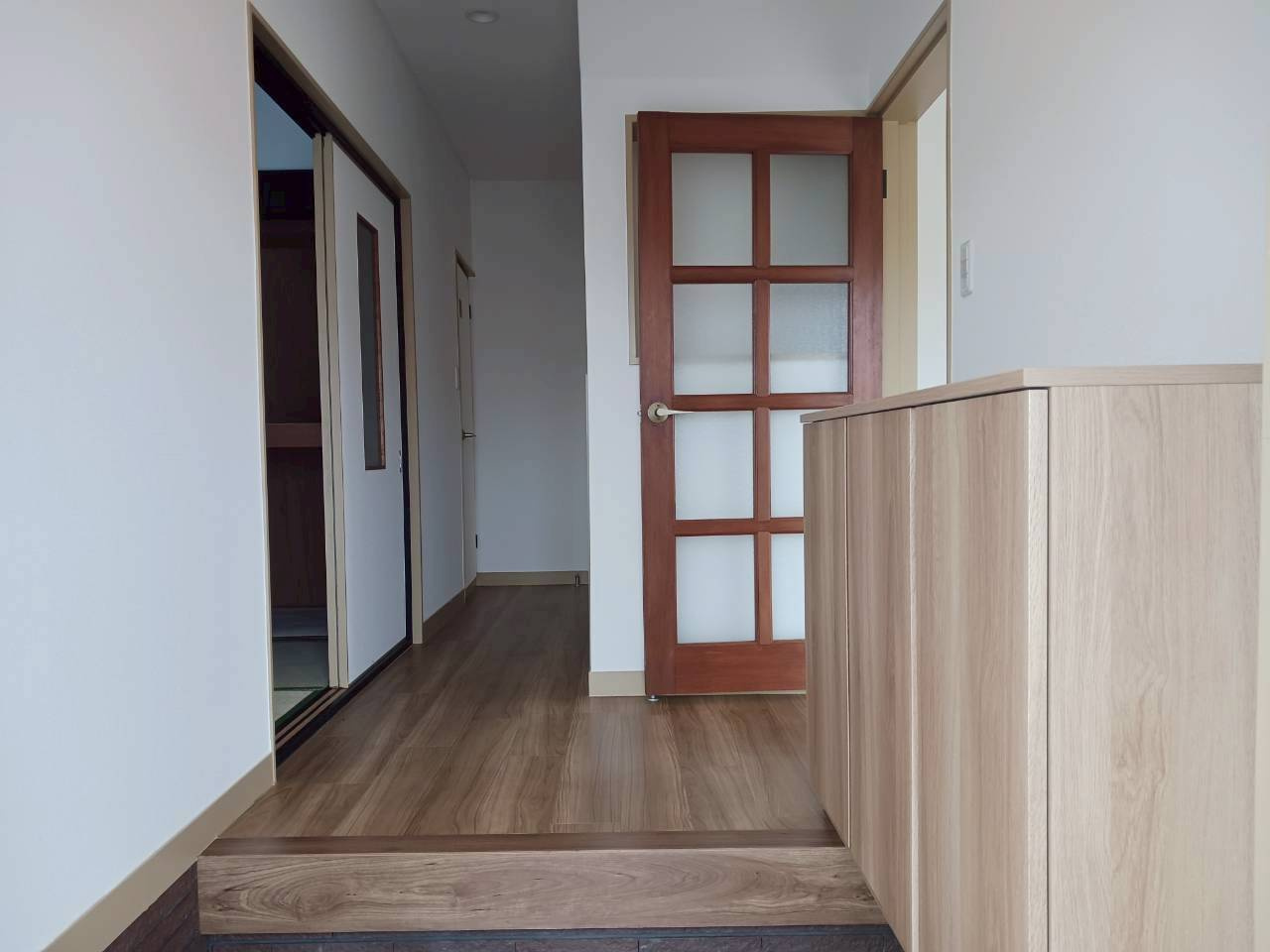 善通寺市原田町　リフォーム戸建の玄関