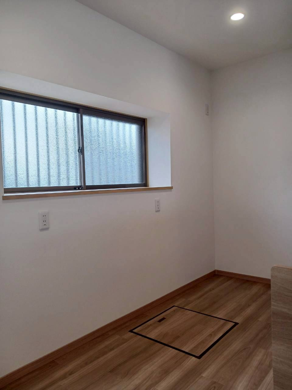 善通寺市原田町　リフォーム戸建のキッチン|キッチン背面の広さも十分。