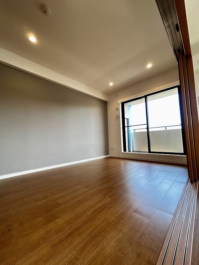 コスモ本藤沢の洋室