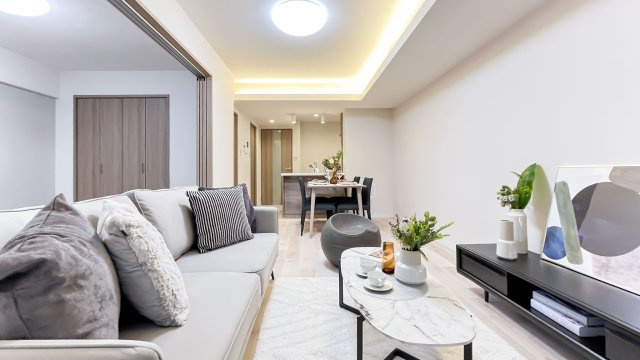 【居間・リビング】 | レーベンハイム常盤台プラザ | こちらの居間で趣味の時間をお楽しみください