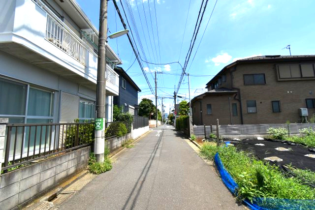 代田2丁目・売地・2区画の前面道路含む現地写真