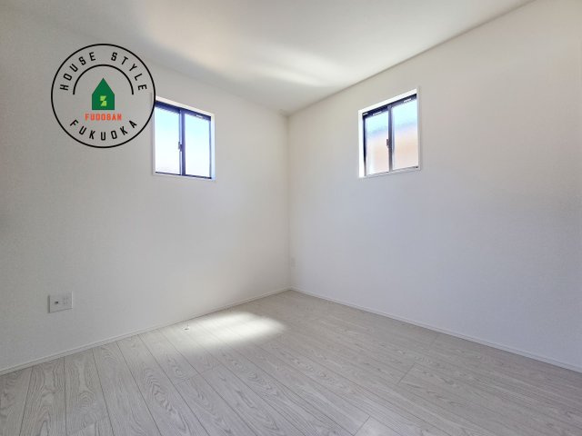 大野城市南ヶ丘6丁目第3-4棟（1号棟）の子供部屋|柔らかい陽光が差し込む明るいお部屋を演出する設計。彩光の取れる窓が気持ちの良いお部屋を創り上げます。