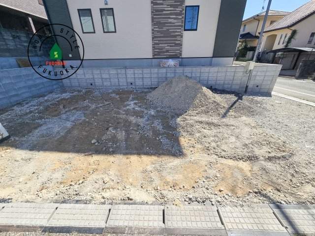 大野城市南ヶ丘6丁目第3-4棟（1号棟）の駐車場|広々した駐車場になります。3台並列駐車となります。