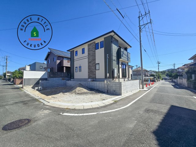 大野城市南ヶ丘6丁目第3-4棟（1号棟）の前面道路含む現地写真|見学の時間などお気軽にお問い合わせ下さい。