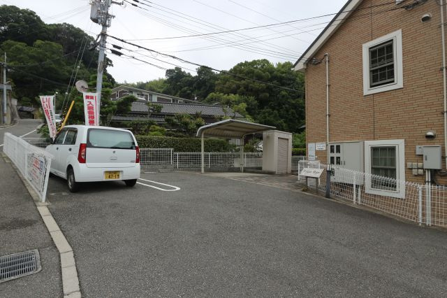フリーデンハオスの駐車場