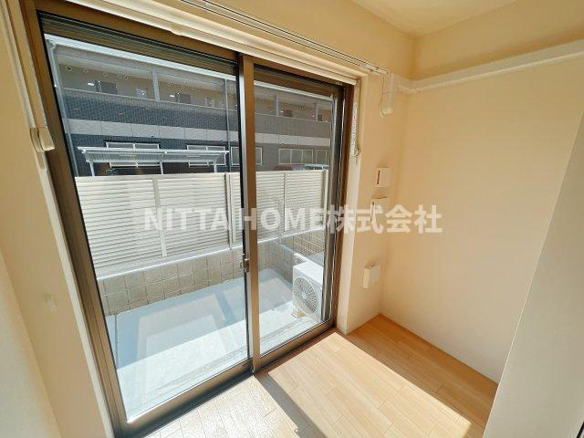 ウイングパークコート（Wing Park Court）のバルコニー|インナーテラスがあり奥には専用テラス付き◇