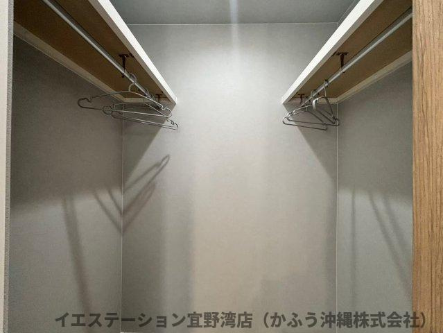 クローバーエース北谷桑江Ⅳ　1号棟の収納|現在建設中の為、掲載している写真は同施工会社による過去の施工事例です。