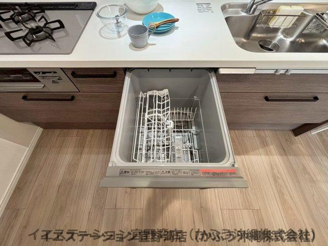 クローバーエース北谷桑江Ⅳ　1号棟のキッチン|現在建設中の為、掲載している写真は同施工会社による過去の施工事例です。
