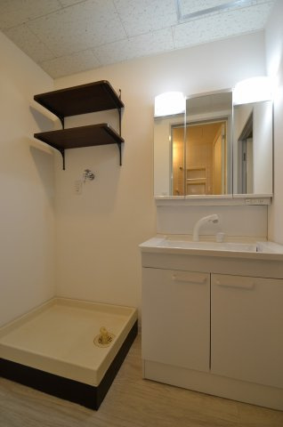 コスモピア舟入本町の洗面所