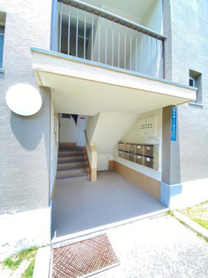 【エントランス】 | 南安威住宅A12号棟