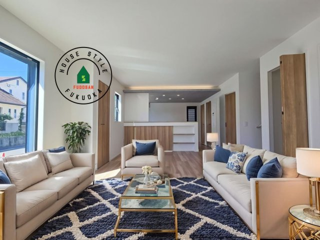 大野城市南ヶ丘6丁目第3-4棟（3号棟）の居間・リビング|多くの時間を過すことになるリビングだからこそ、いつも穏やかな空間・解放感が味わえ毎日が充実します。※家具はCGを合成したものです。